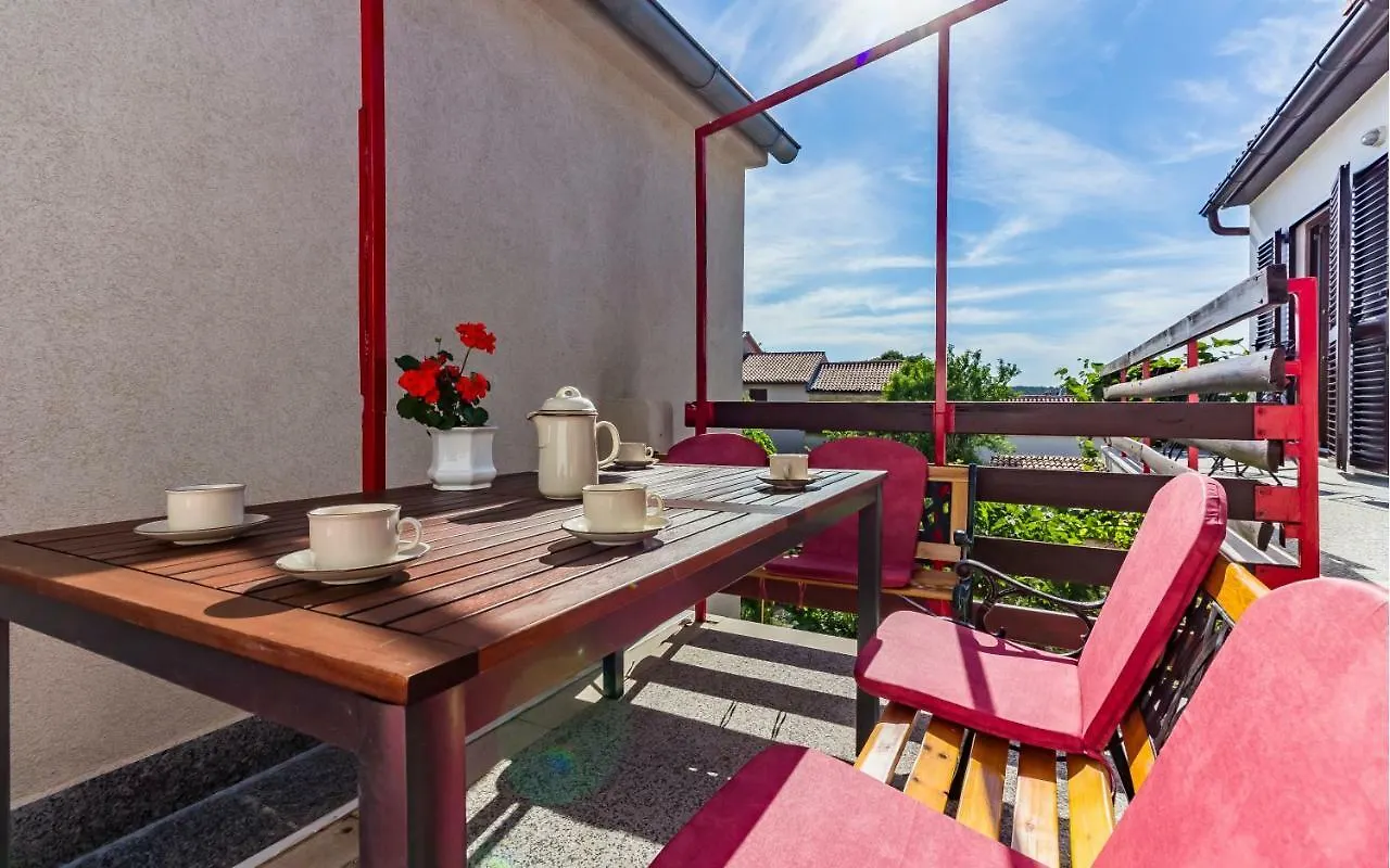 Three-Bedroom Apartment Meden Pomer Kroatien